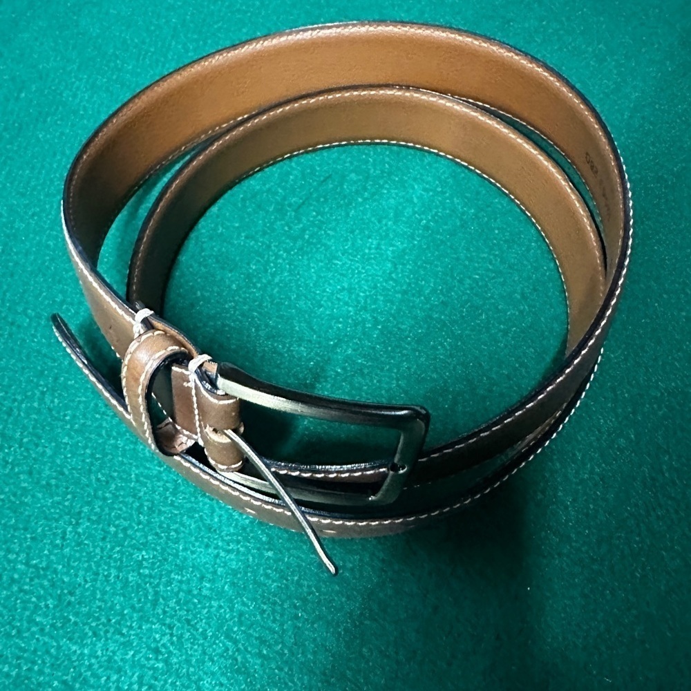 Joseph Abbound, Men’s Warehouse, Italian Made Brown Leather Belt 36-38 waist.‌